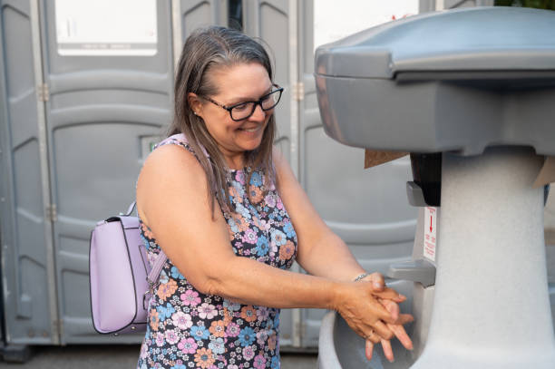 Best Restroom trailer rental cost  in Palmer, TX